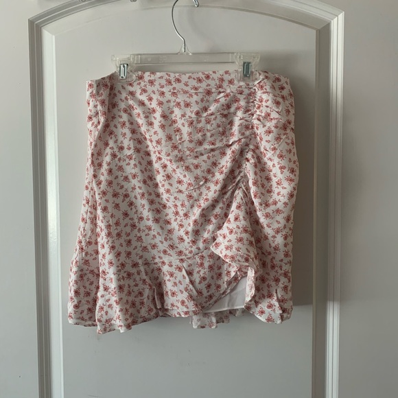 NWT Floral Skirt - Picture 1 of 2